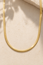 Riviera wide herringbone necklace in gold