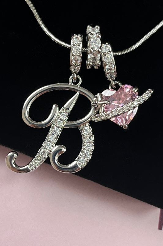 Cifra initial necklace letter B