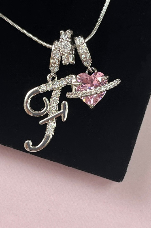 Cifra initial necklace letter F