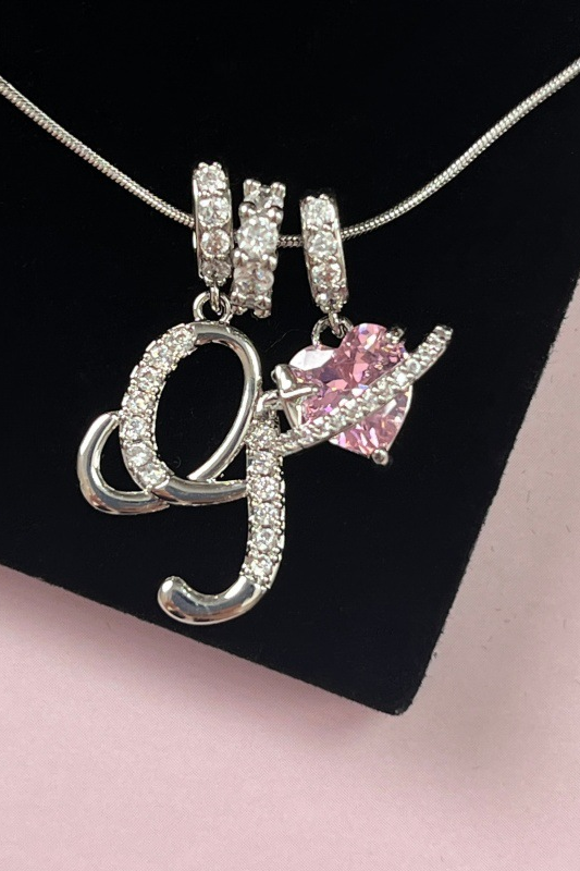 Cifra initial necklace letter G