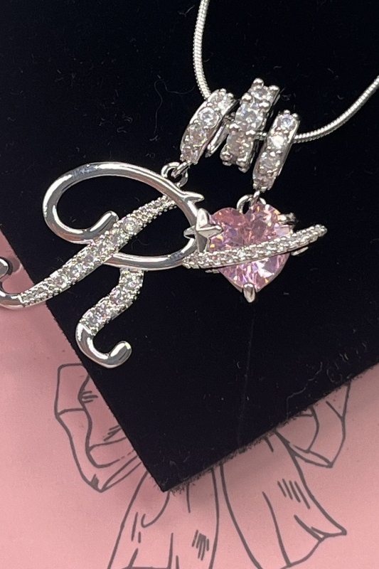 Cifra initial necklace letter R