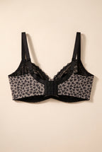 Cuore lace bra, back band and hook closures