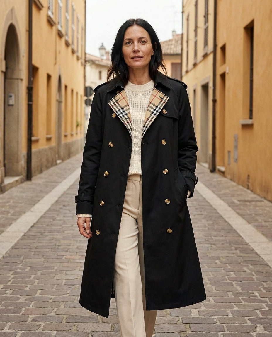 Woman wearing the Ravello trench coat open on a Mediterranean street