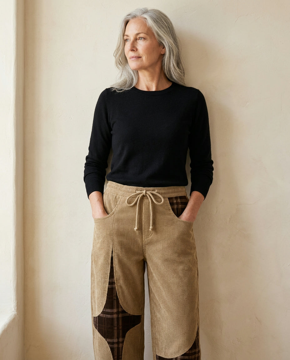 Woman wearing the Vietri barrel pant hands in pockets